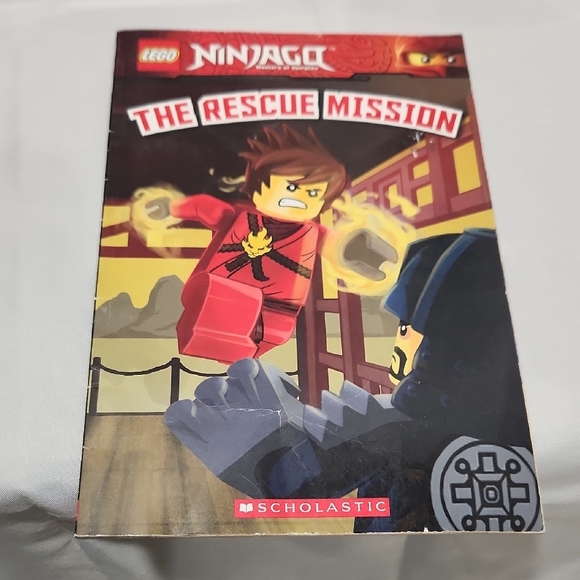 LEGO Ninjago Building Set Dynamic Ninja in Red and Black - Picture 11 of 14